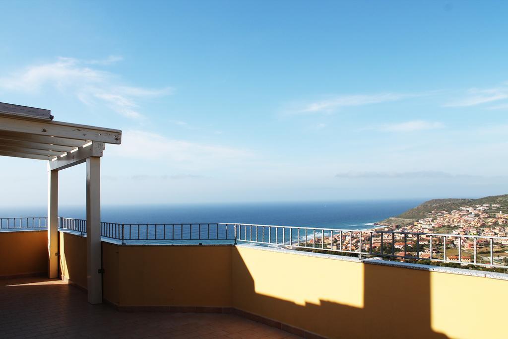 B&B L'Alba Nel Golfo Castelsardo Luaran gambar